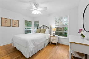 Quaint 3 Bedroom House with Huge Yard
